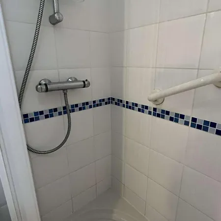 Apartamento Cosy Avec Cabine, Piscine, Parking, Lave-linge, Proche Et Commerces. - Fr-1-702-9 *